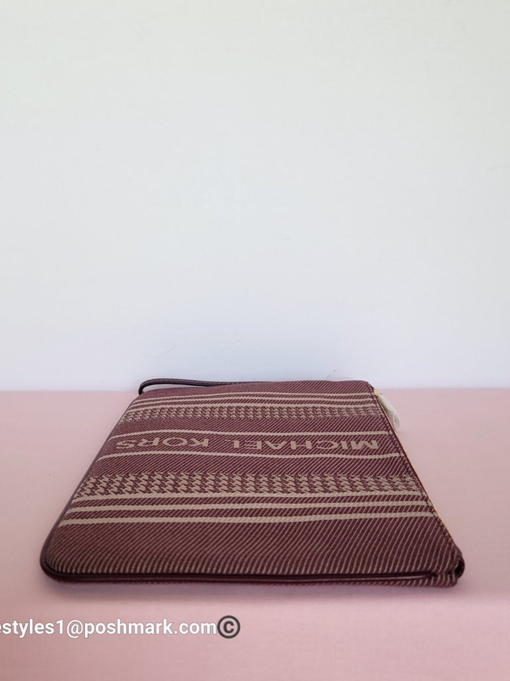 MICHAEL KORS Jet Set Signature Jacquard Large Zip Pouch Wristlet-Dark Berry⭐ - Picture 8 of 15